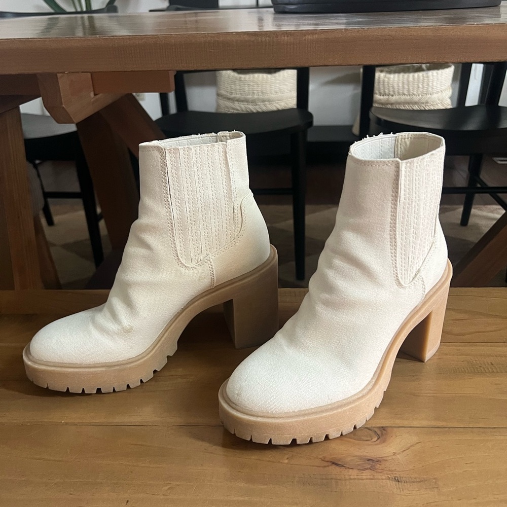 Dolce Vita Castor Booties - Picture 7 of 7